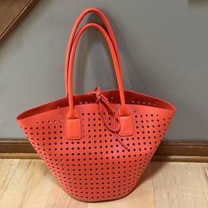 Brand new, never used Moda Luxe hand bag.